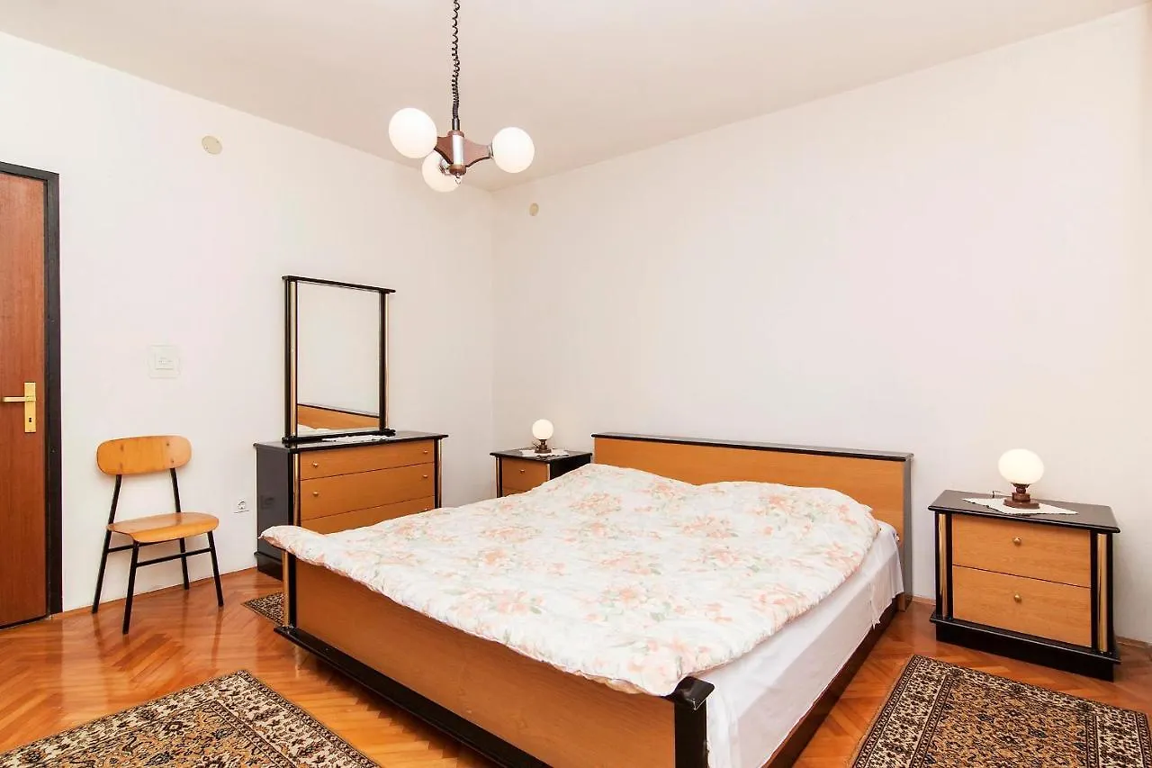 Guest house Apartments Franko 234 Pula