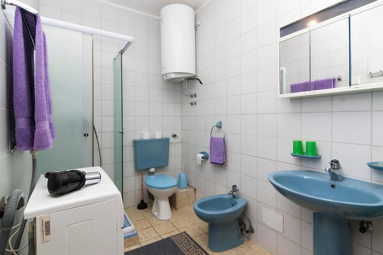Apartments Franko 234 Pula Guest house