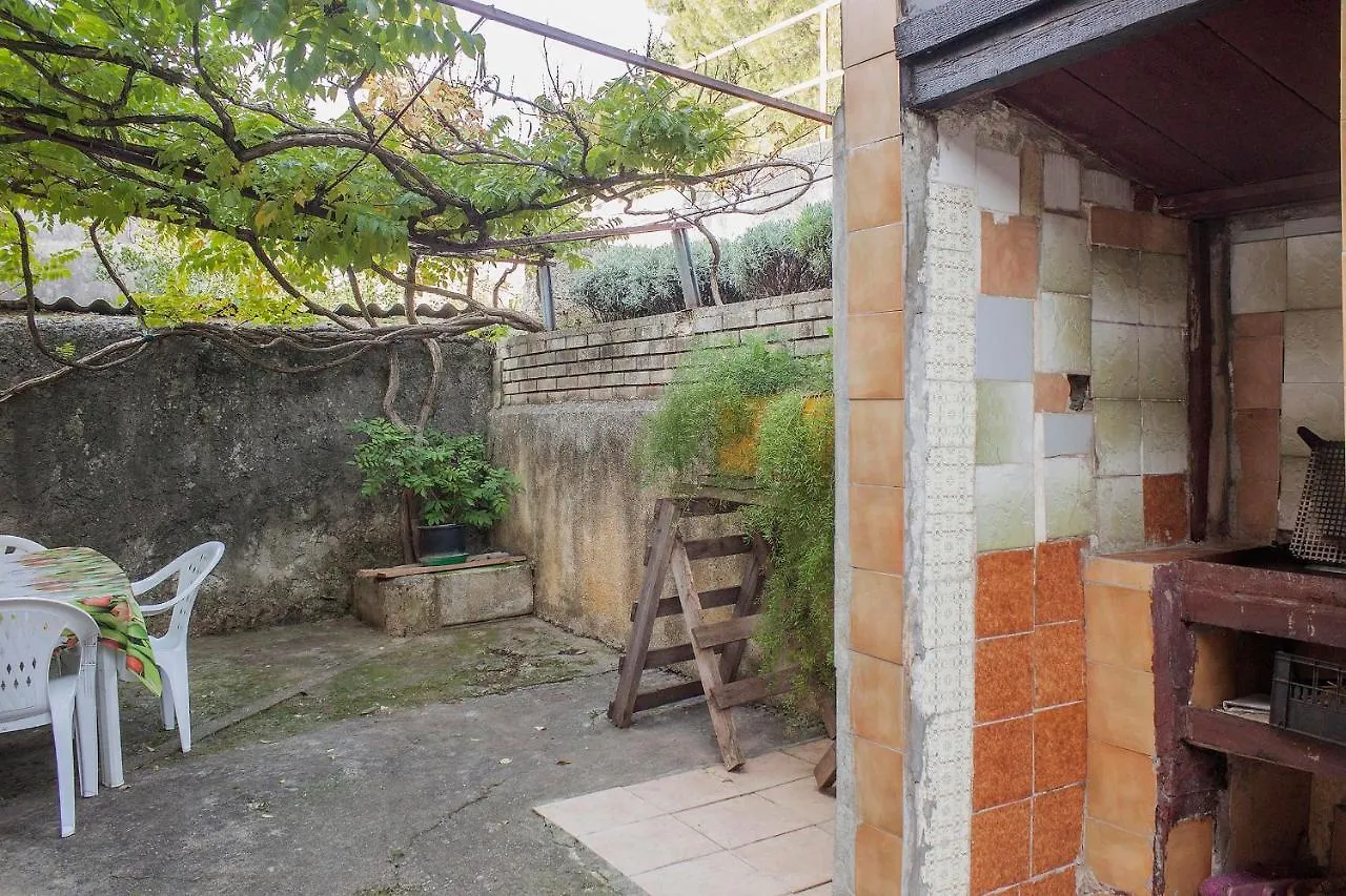 Guest house Apartments Franko 234 Pula